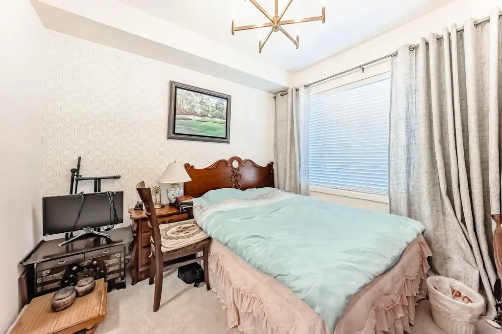 298 Sage Meadows Park NW Calgary AB T3P 1P5