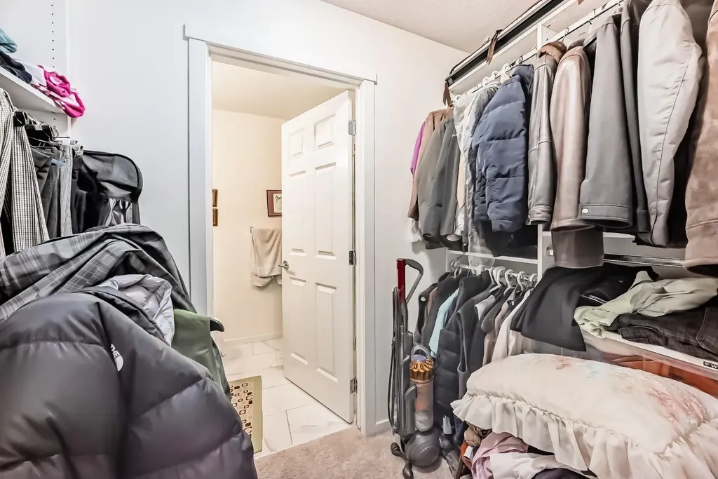 298 Sage Meadows Park NW Calgary AB T3P 1P5