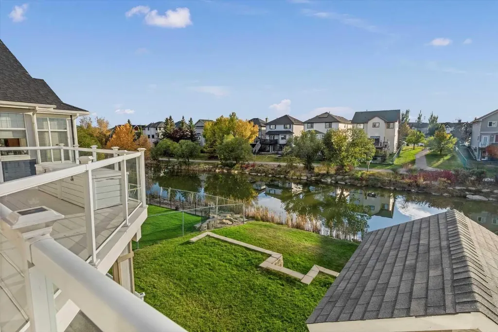 935 Bayside Drive SW Airdrie AB T4B 3E3