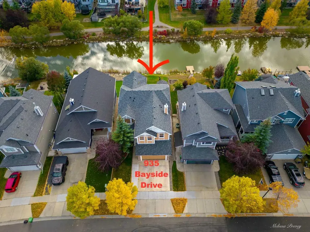 935 Bayside Drive SW Airdrie AB T4B 3E3