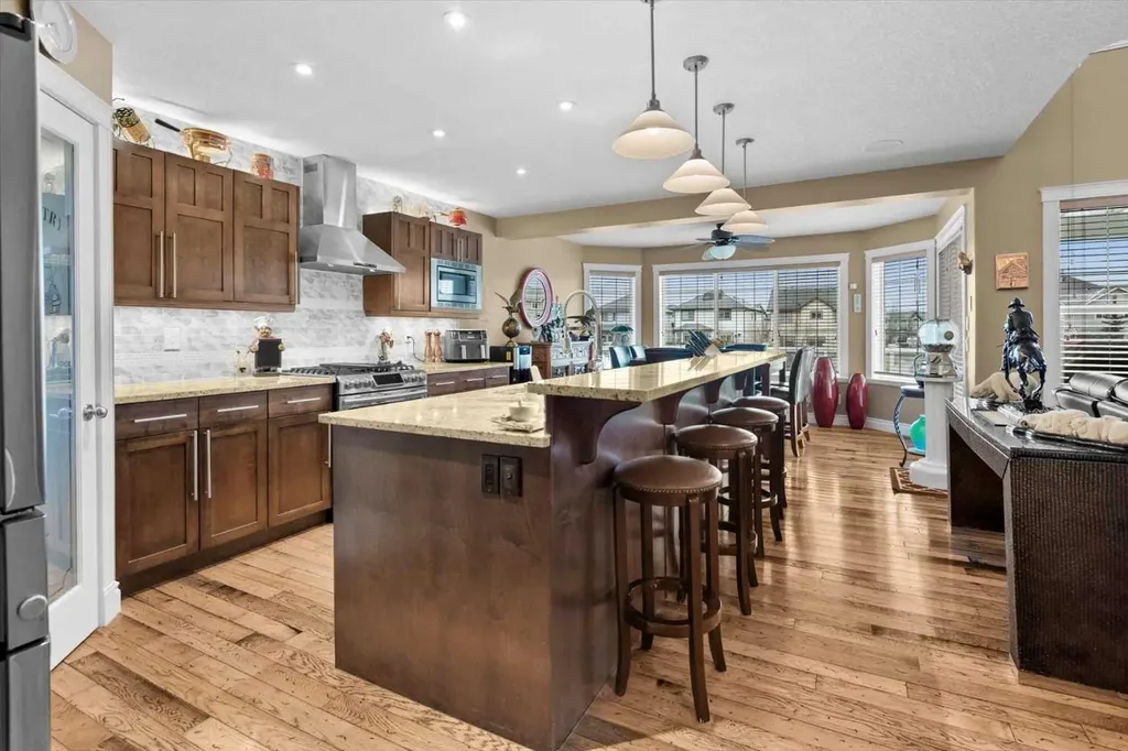 935 Bayside Drive SW Airdrie AB T4B 3E3