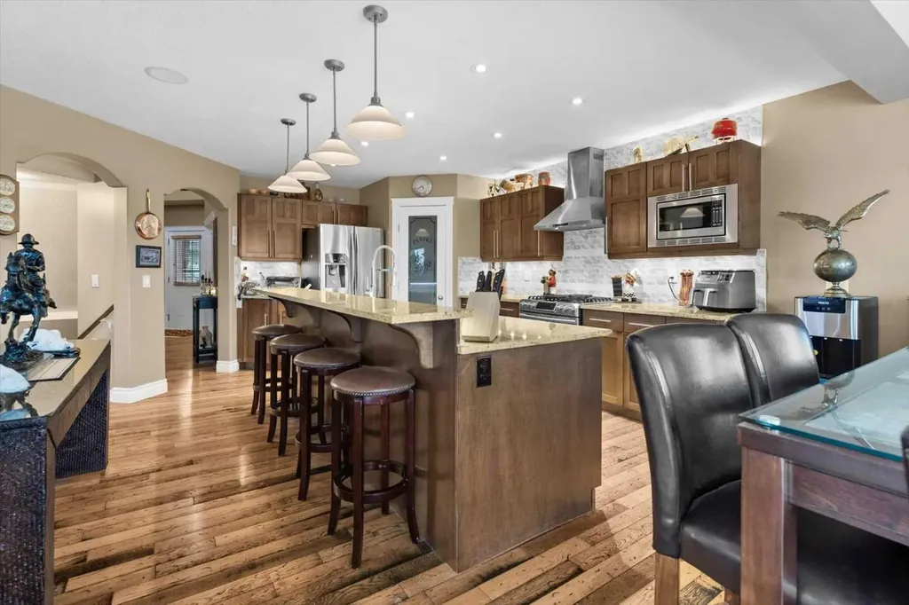 935 Bayside Drive SW Airdrie AB T4B 3E3