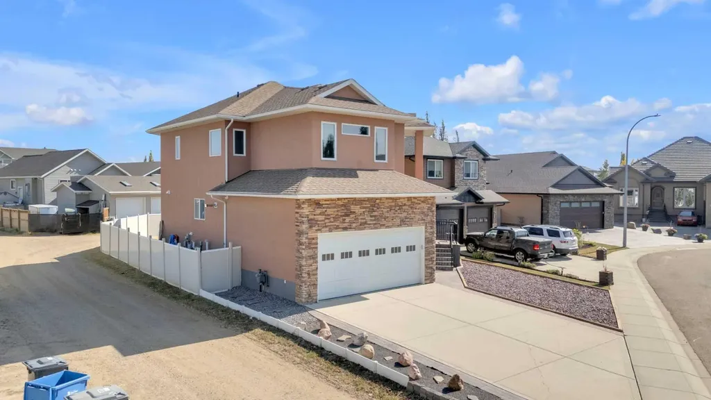 3 Trump Place Red Deer AB T4P 0K8