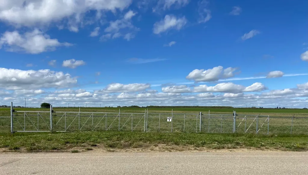 7 431029 Range Road 261 Rural Ponoka County AB T4J 1R4