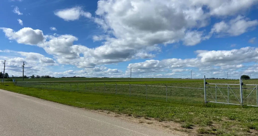 7 431029 Range Road 261 Rural Ponoka County AB T4J 1R4