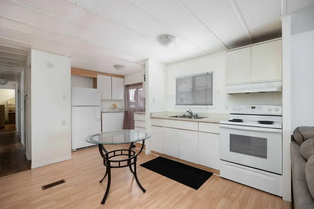 132 Greenfield Place Fort Mcmurray AB T9H 2M1