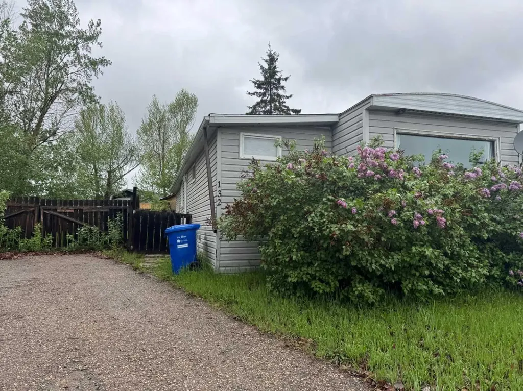 132 Greenfield Place Fort Mcmurray AB T9H 2M1