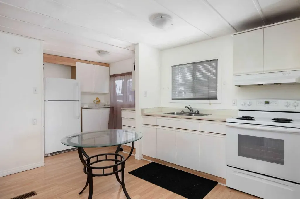 132 Greenfield Place Fort Mcmurray AB T9H 2M1