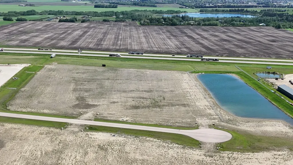 3 431029 Range Road 261 Rural Ponoka County AB T4J 1R4