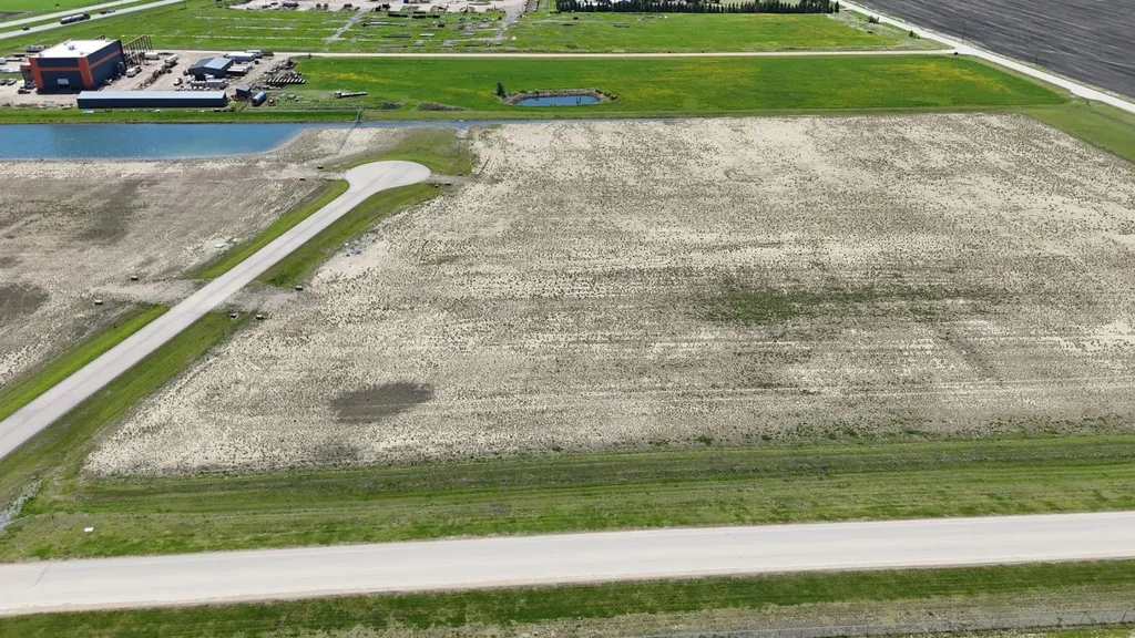 2 431029 Range Road 261 Rural Ponoka County AB T4J 1R4