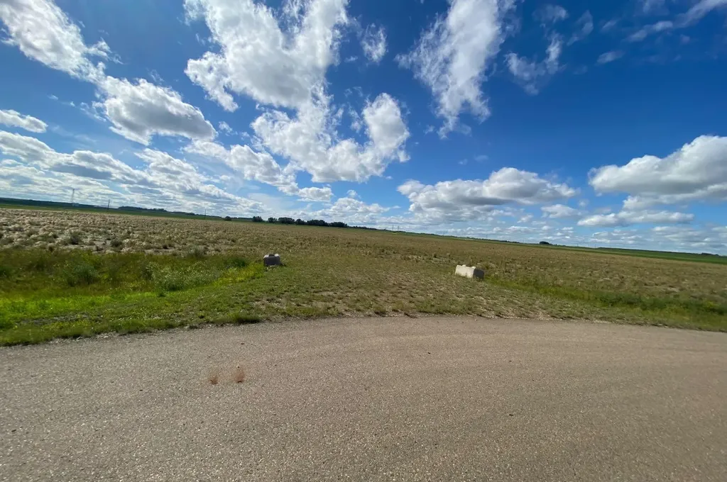 2 431029 Range Road 261 Rural Ponoka County AB T4J 1R4