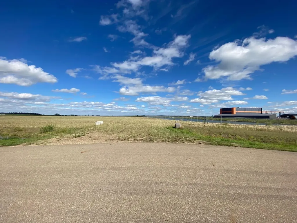 1 431029 Range Road 261 Rural Ponoka County AB T4J 1R4