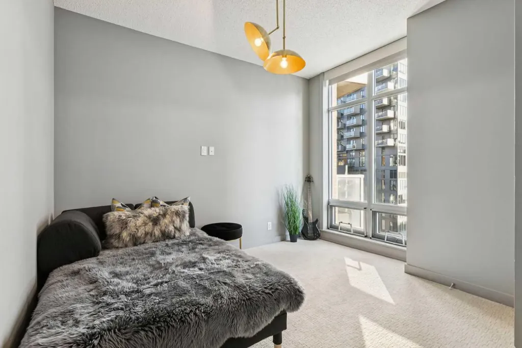 530 12 Avenue SW Calgary AB T2R 0B1