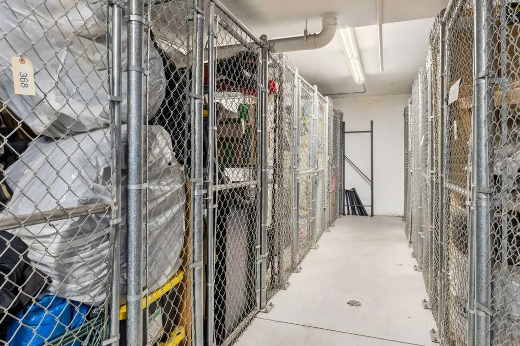 530 12 Avenue SW Calgary AB T2R 0B1