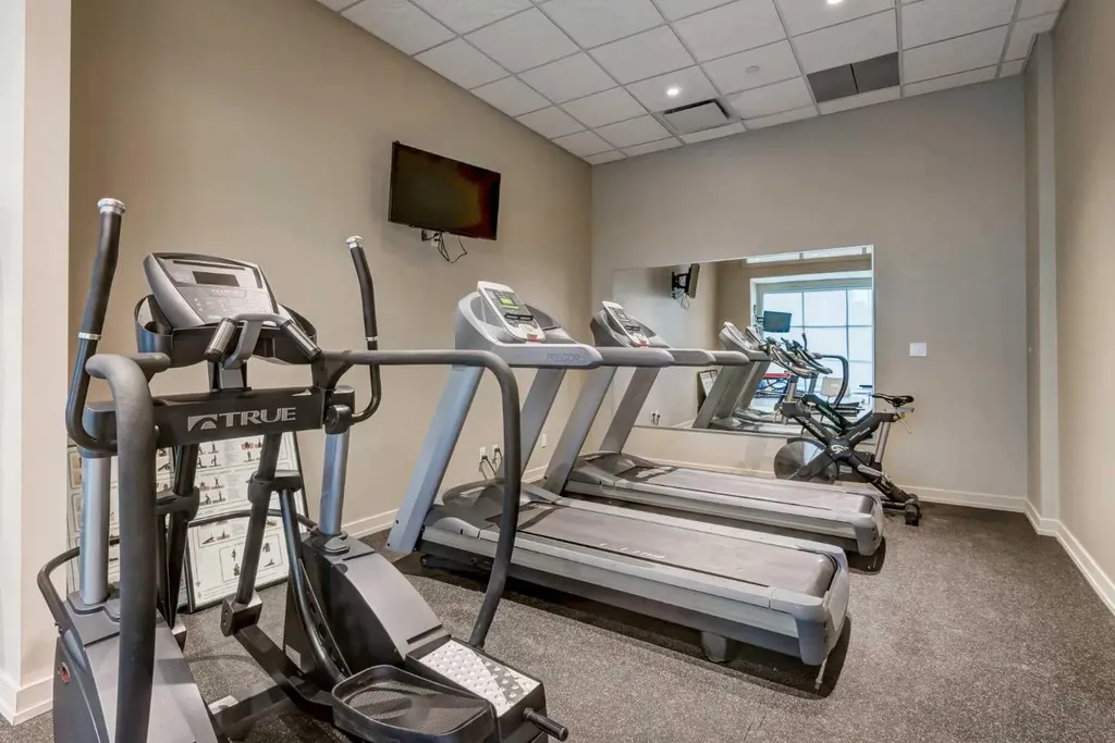 530 12 Avenue SW Calgary AB T2R 0B1