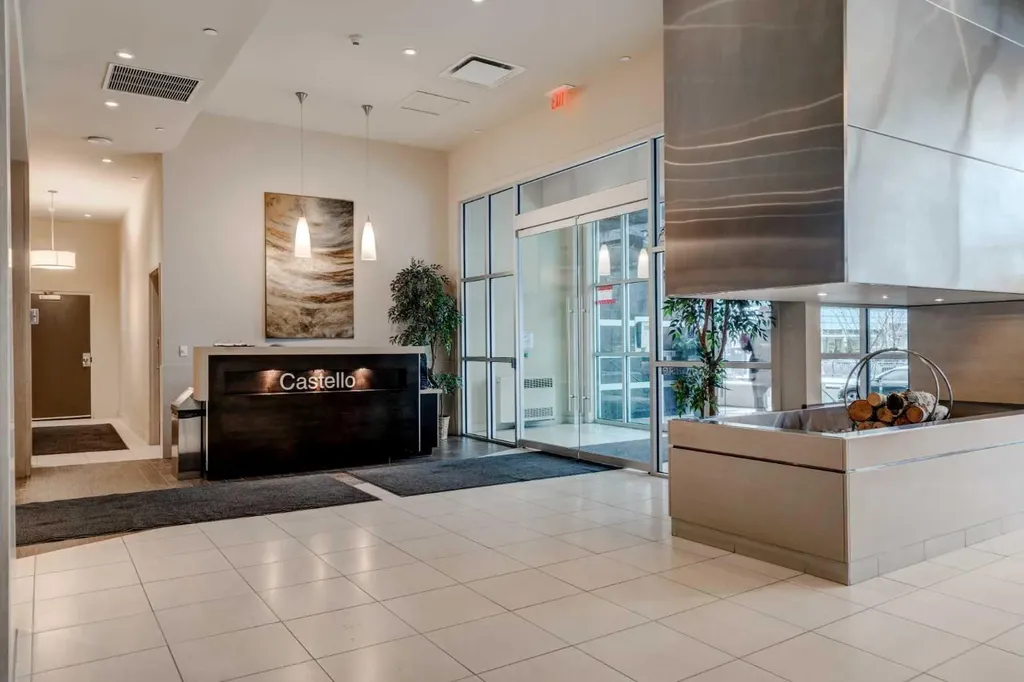 530 12 Avenue SW Calgary AB T2R 0B1