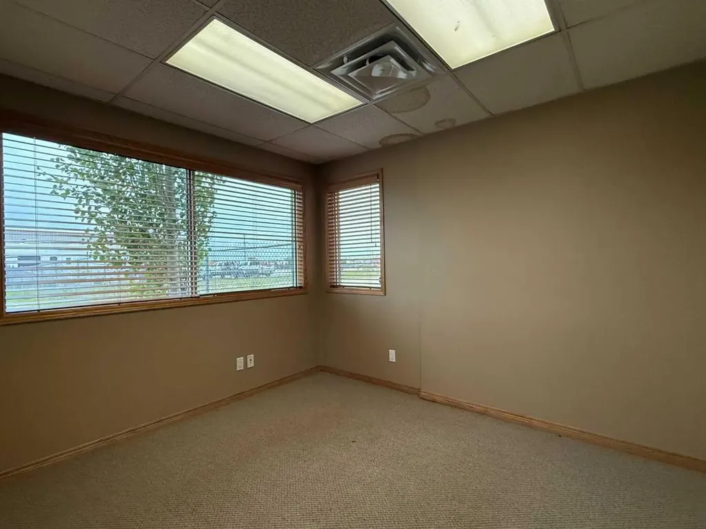 12002 106 Avenue Grande Prairie AB T8V 8B4