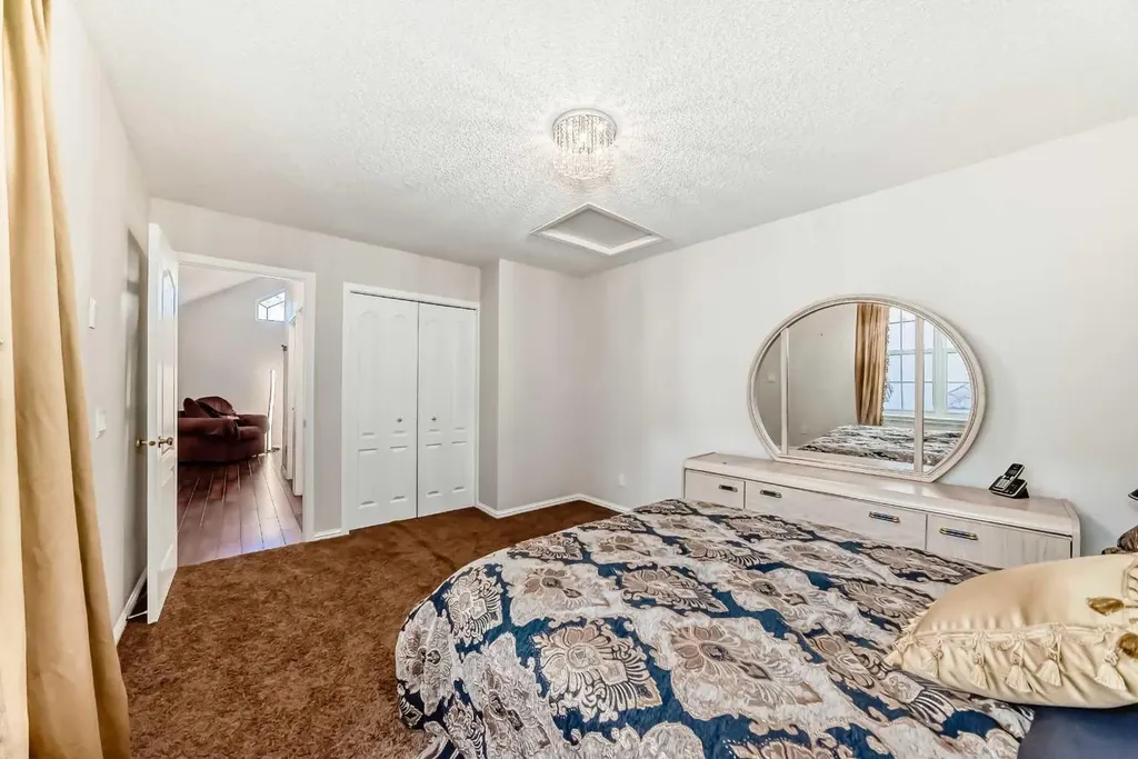 1906 Patterson View SW Calgary AB T3H 3J9