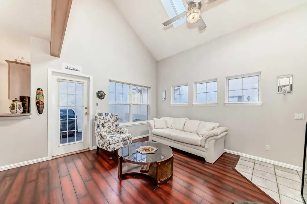 1906 Patterson View SW Calgary AB T3H 3J9