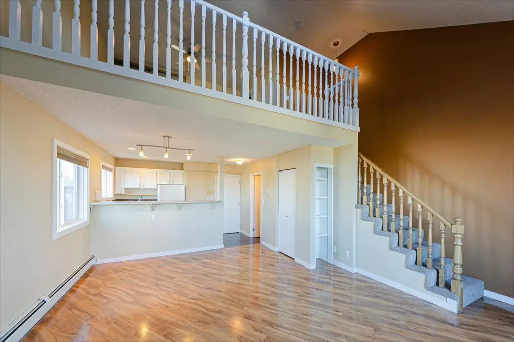 1817 14a Street SW Calgary AB T2T 3W7
