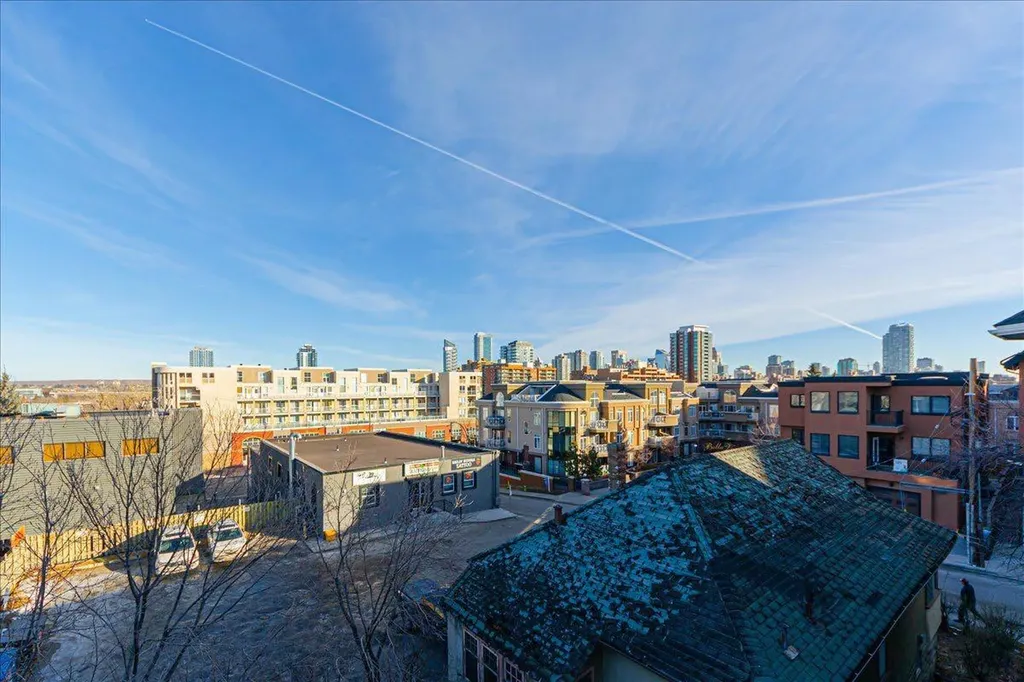 1817 14a Street SW Calgary AB T2T 3W7