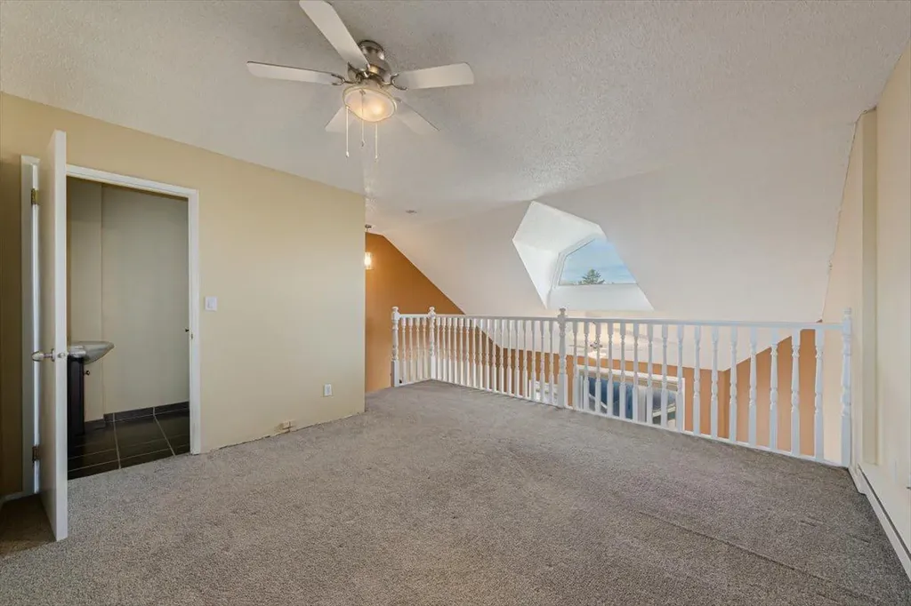 1817 14a Street SW Calgary AB T2T 3W7
