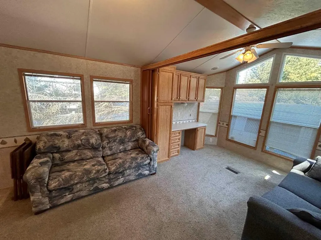5230 27 Highway Rural Mountain View County AB T0M1X0