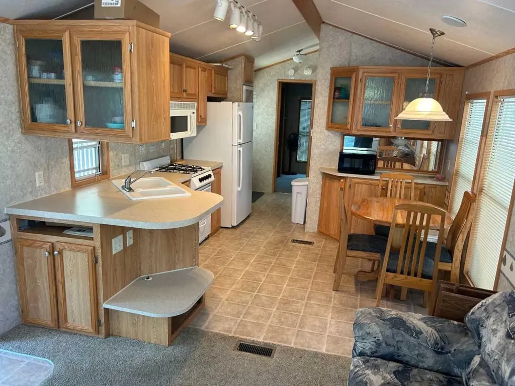 5230 27 Highway Rural Mountain View County AB T0M1X0