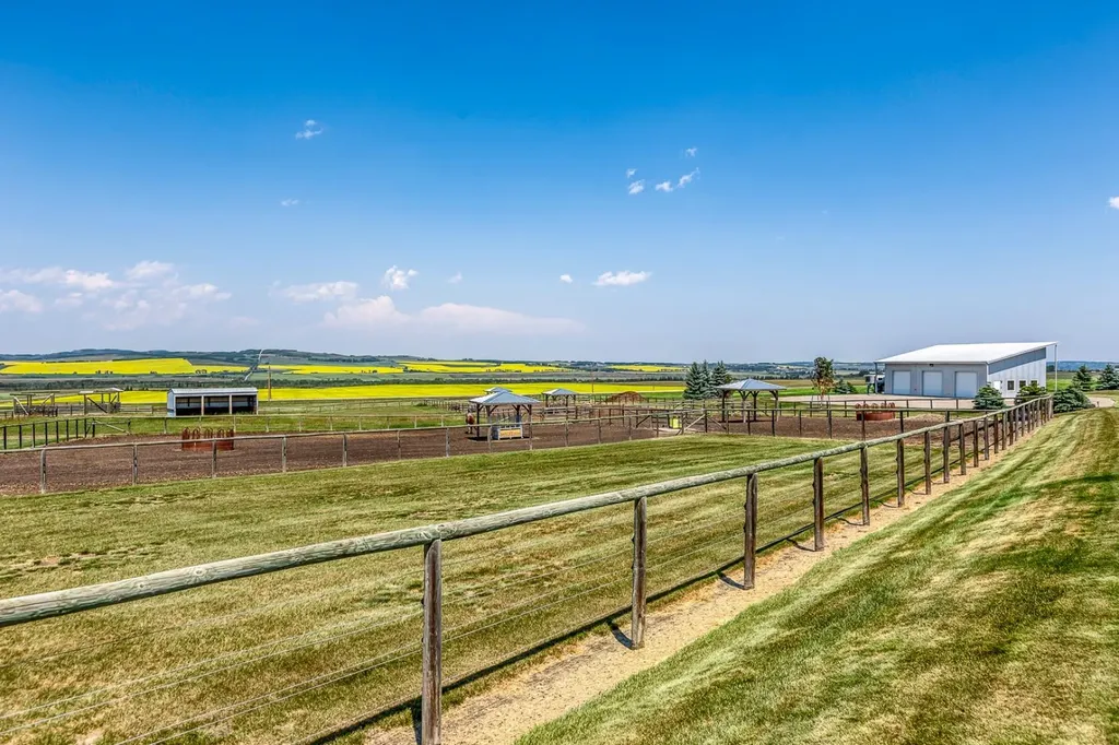 386038 64 Street W Rural Foothills County AB T0L 1T0