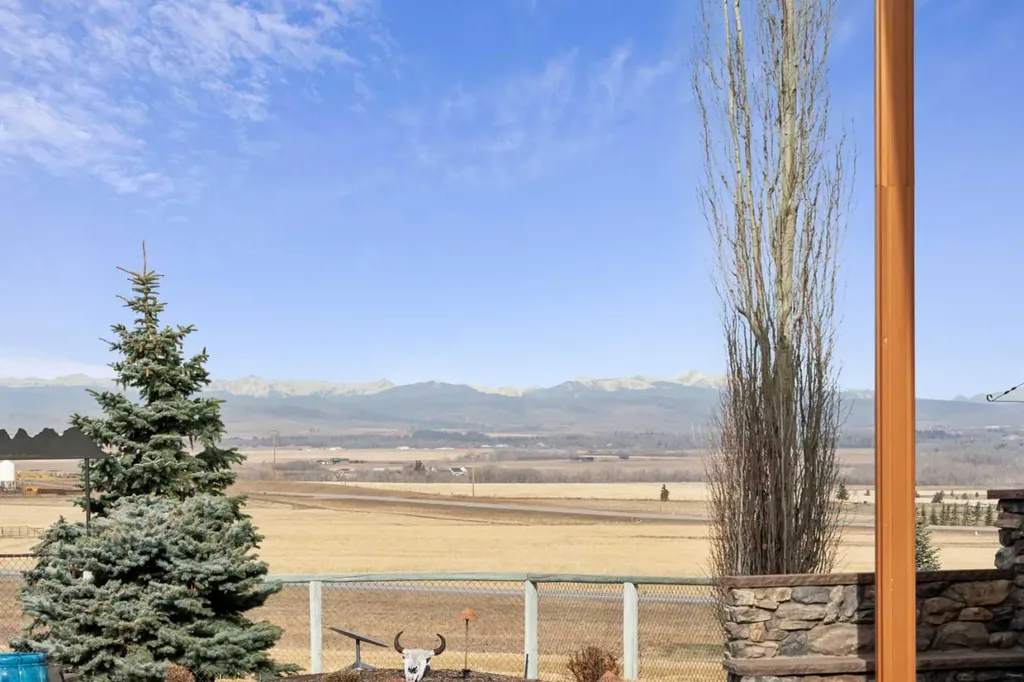 386038 64 Street W Rural Foothills County AB T0L 1T0
