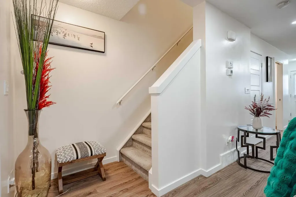 2400 Ravenswood View SE Airdrie AB T4A0v7