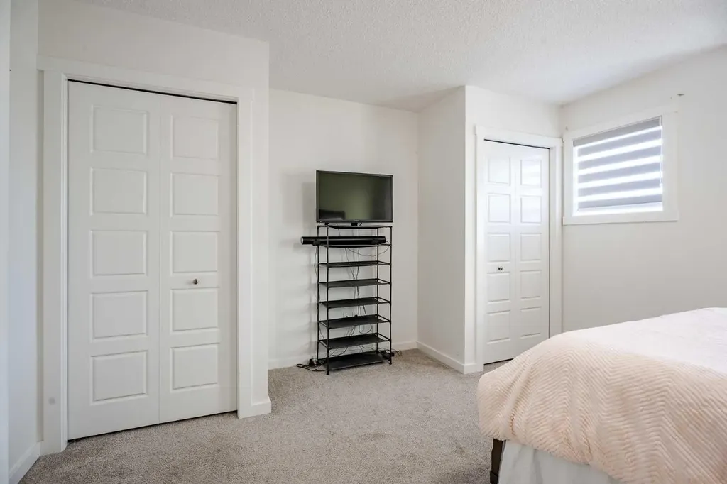 2400 Ravenswood View SE Airdrie AB T4A0v7