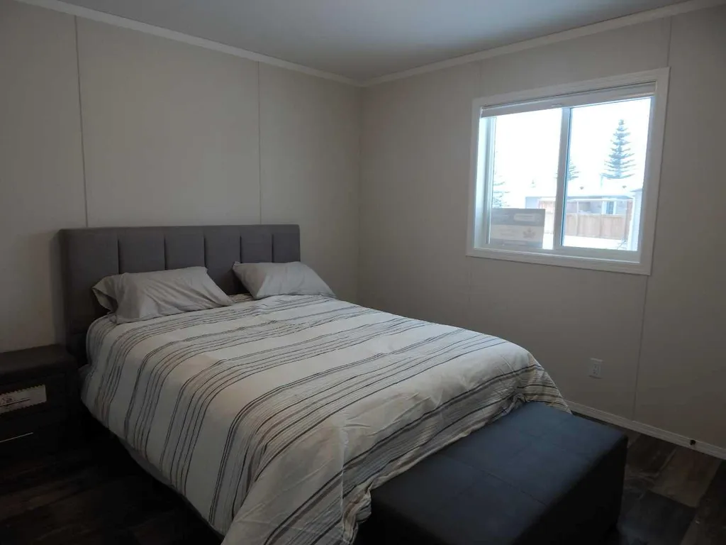 5210 65 Avenue Olds AB T4H 1W7