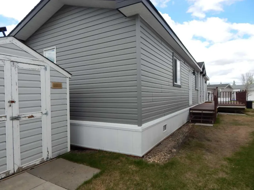 5210 65 Avenue Olds AB T4H 1W7