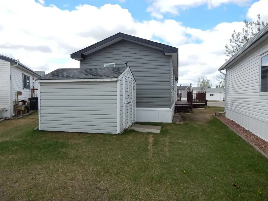 5210 65 Avenue Olds AB T4H 1W7