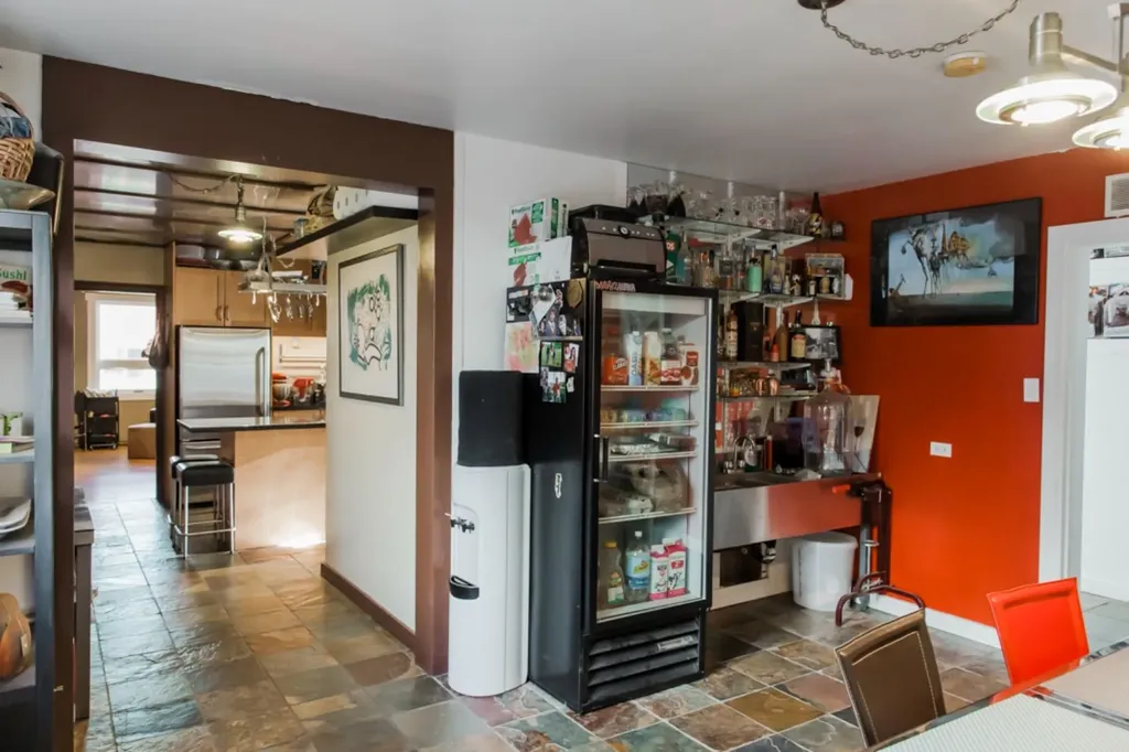 10027A 100 Avenue Grande Prairie AB T8V 0V2