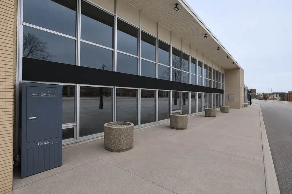 5026 50 Street Lloydminster AB T9V1P3