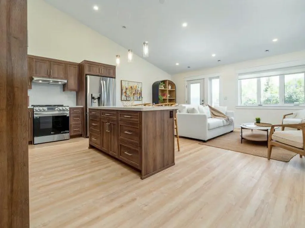771 7 Avenue W Cardston AB T0K 0K0