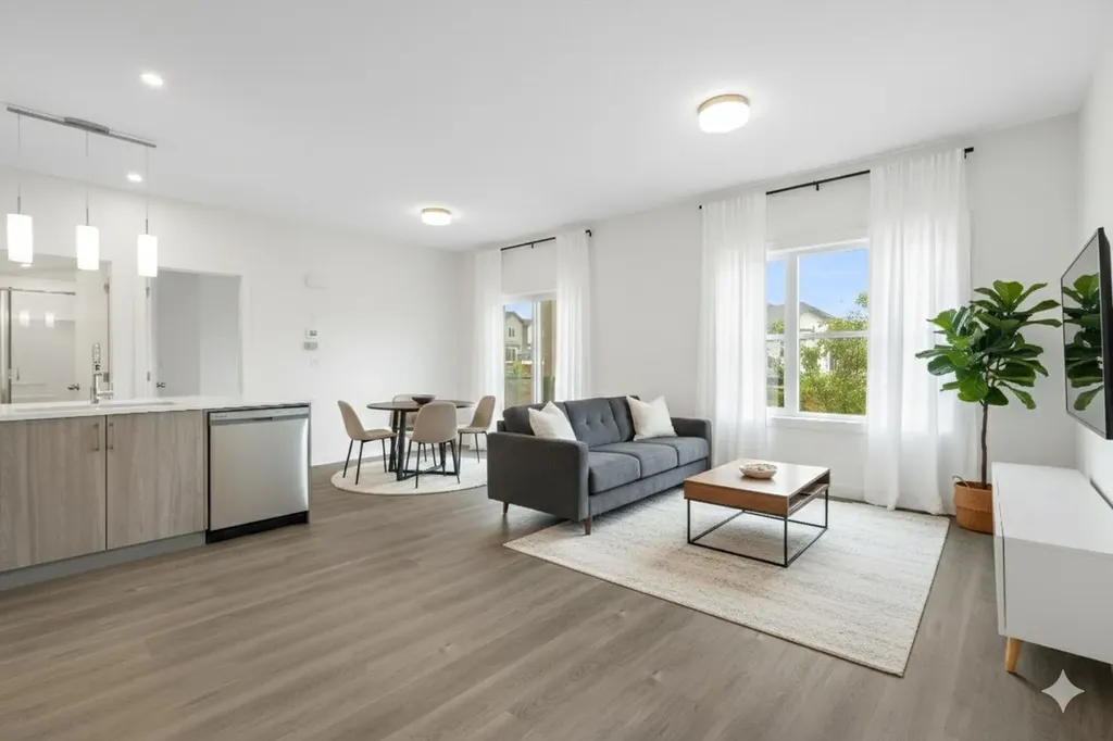 2117 81st Street SW Calgary AB T3H 6H5