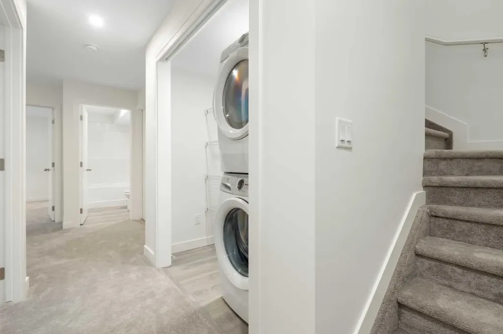 2117 81st Street SW Calgary AB T3H 6H5