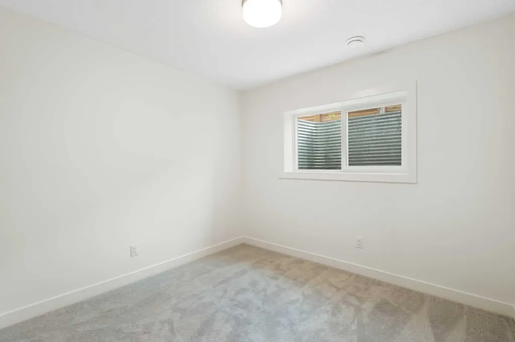 2117 81st Street SW Calgary AB T3H 6H5