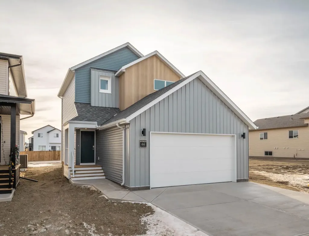 158 Caribou Bend N Lethbridge AB T1H7J8