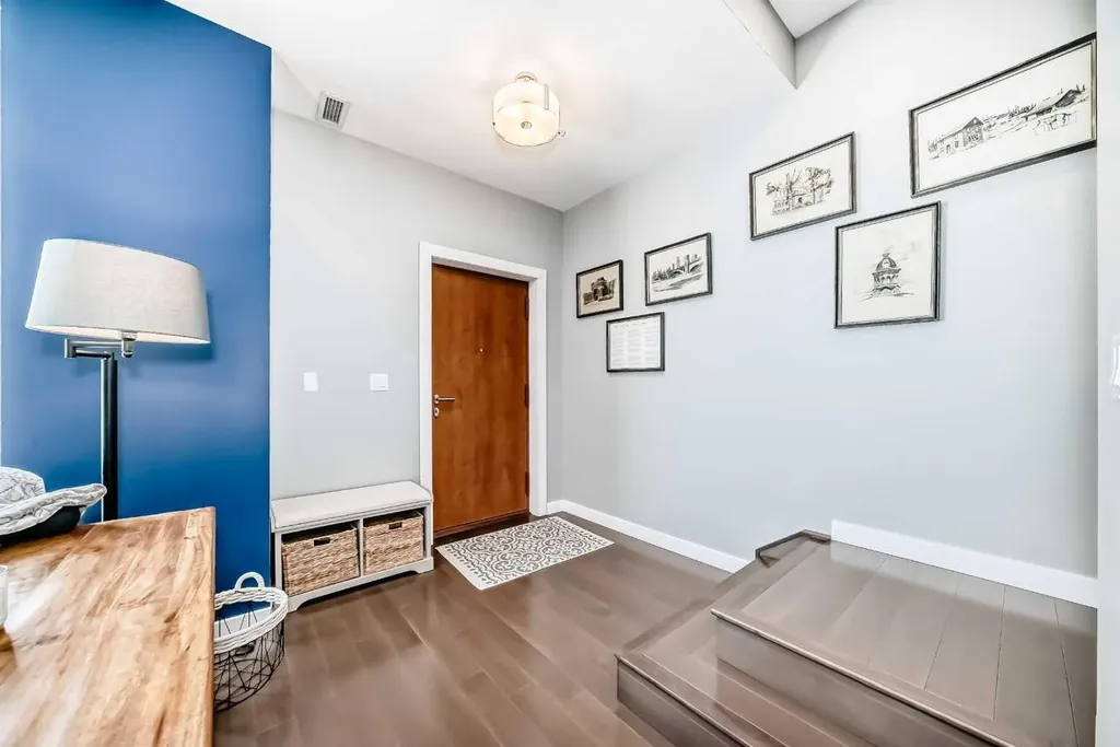 1234 5 Avenue NW Calgary AB T2N 0R9