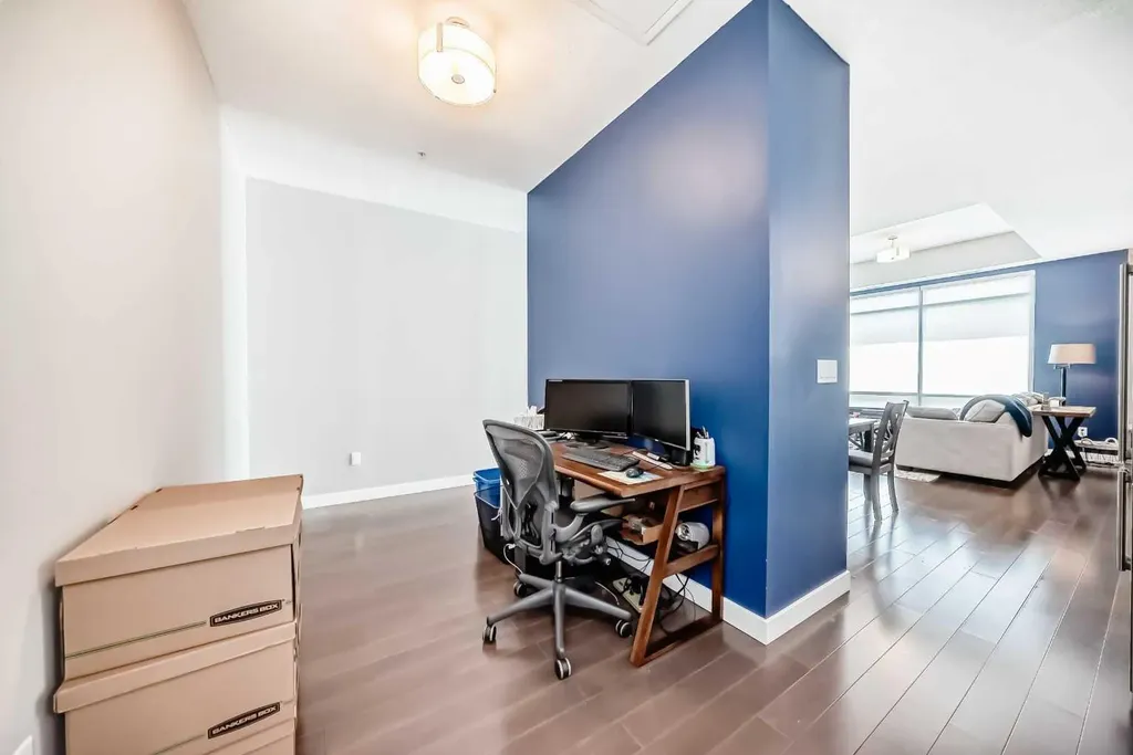 1234 5 Avenue NW Calgary AB T2N 0R9