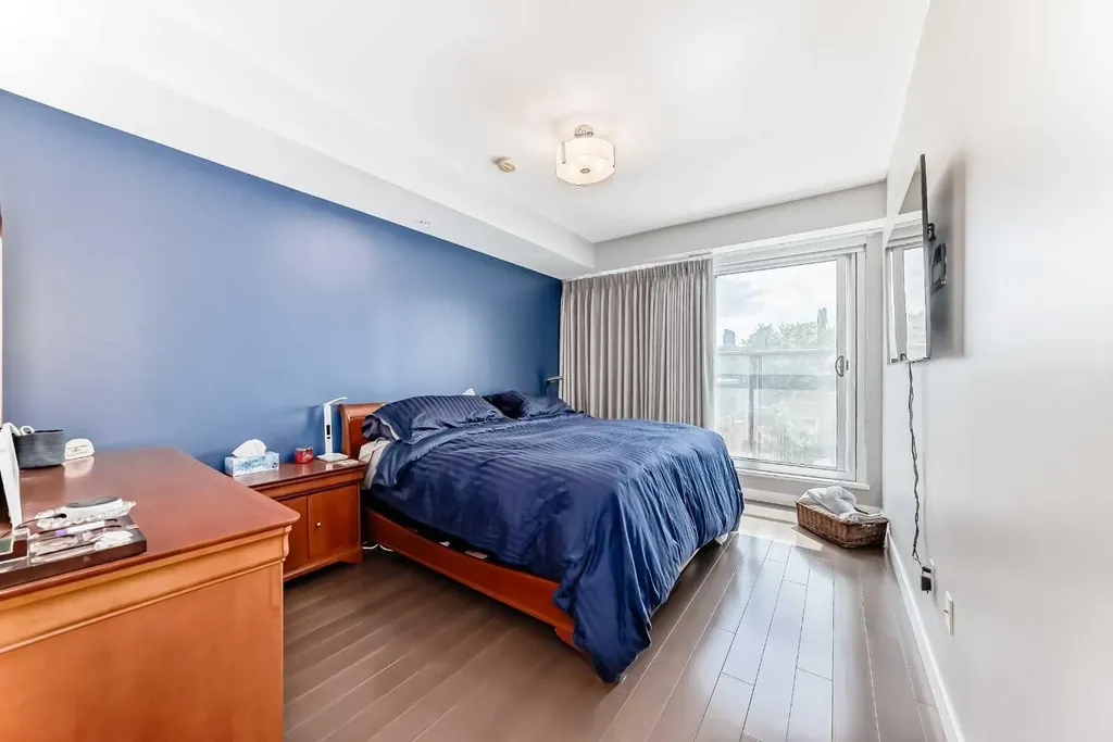 1234 5 Avenue NW Calgary AB T2N 0R9