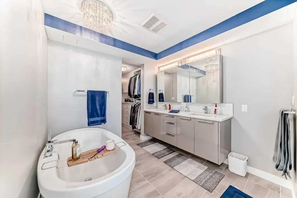1234 5 Avenue NW Calgary AB T2N 0R9