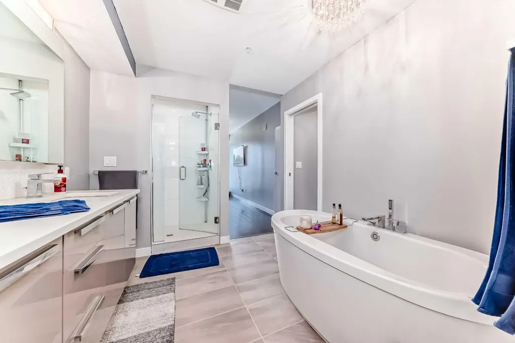 1234 5 Avenue NW Calgary AB T2N 0R9