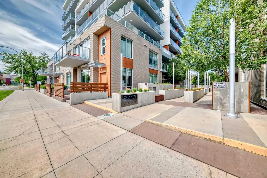 1234 5 Avenue NW Calgary AB T2N 0R9