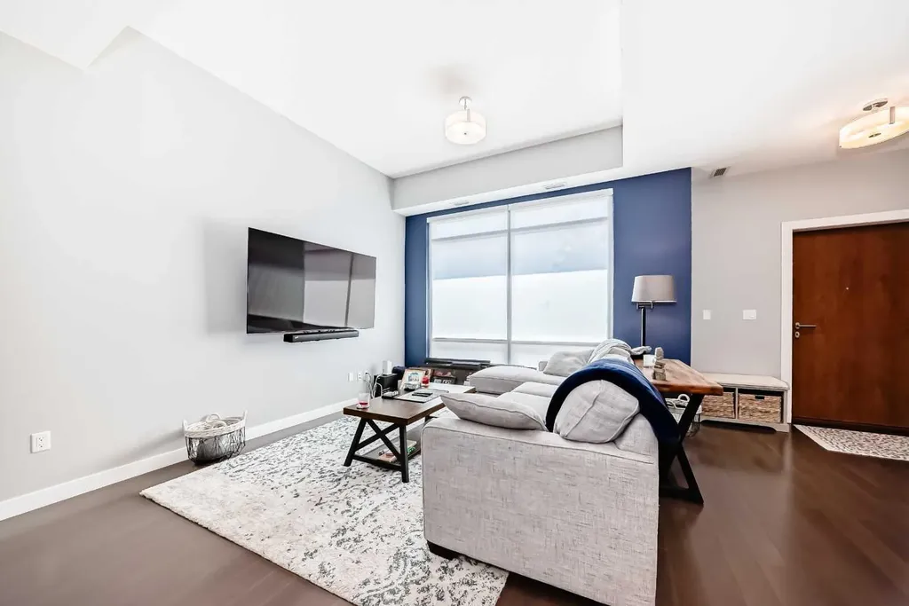 1234 5 Avenue NW Calgary AB T2N 0R9