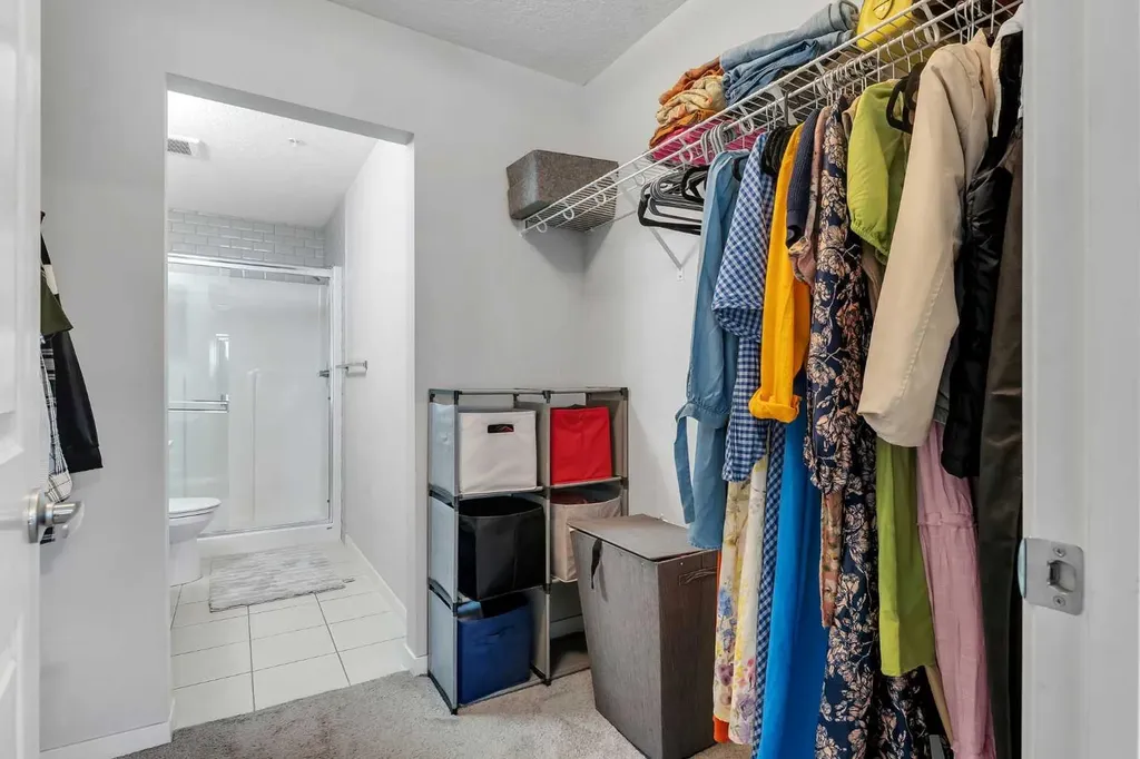370 Harvest Hills Common NE Calgary AB T3K 2M8